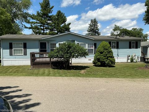 49582 Main Drive Plymouth Charter Township MI 48170