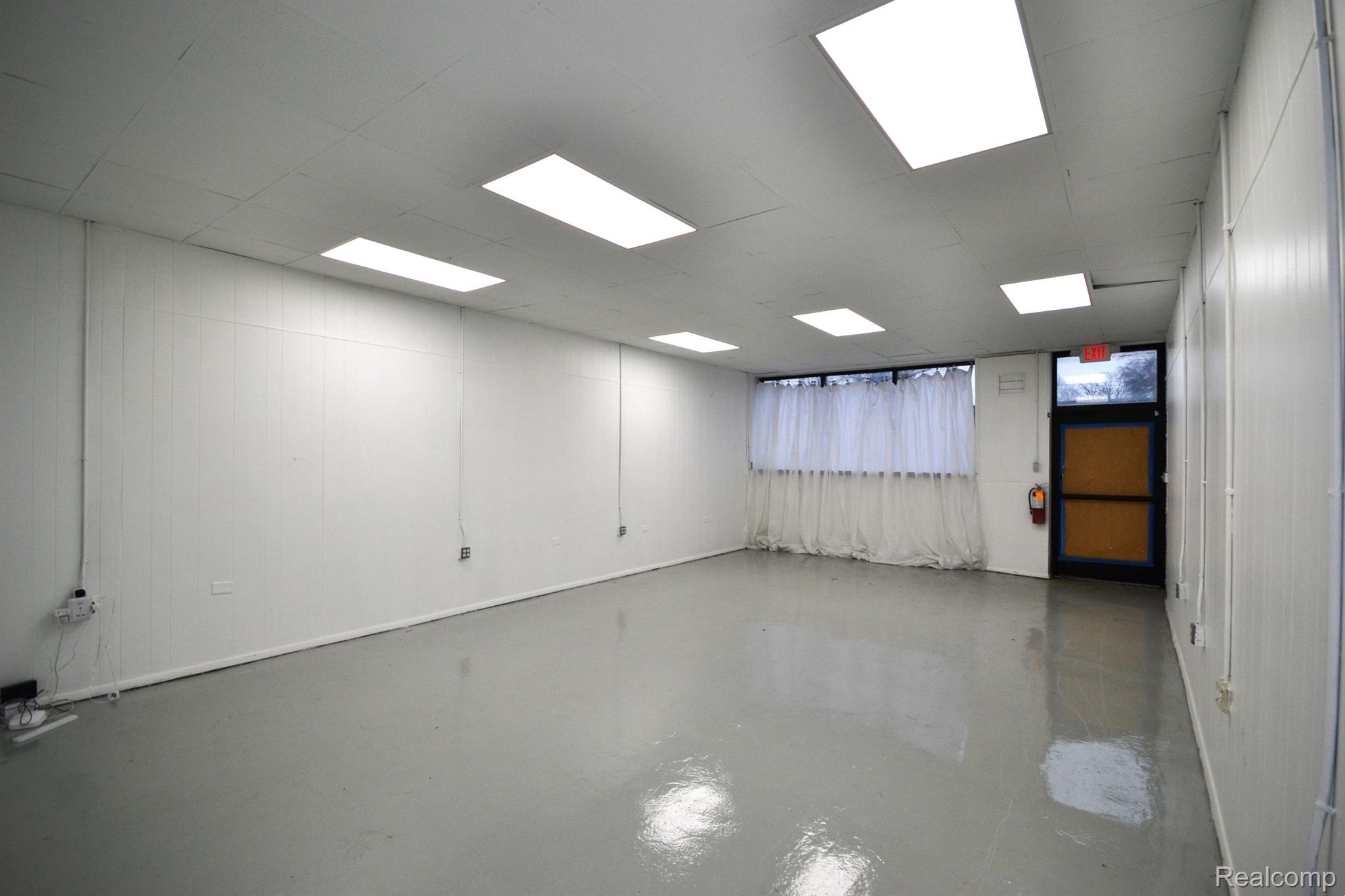 Hazel Park, Michigan 48030, United States, ,Residential,Active,25121