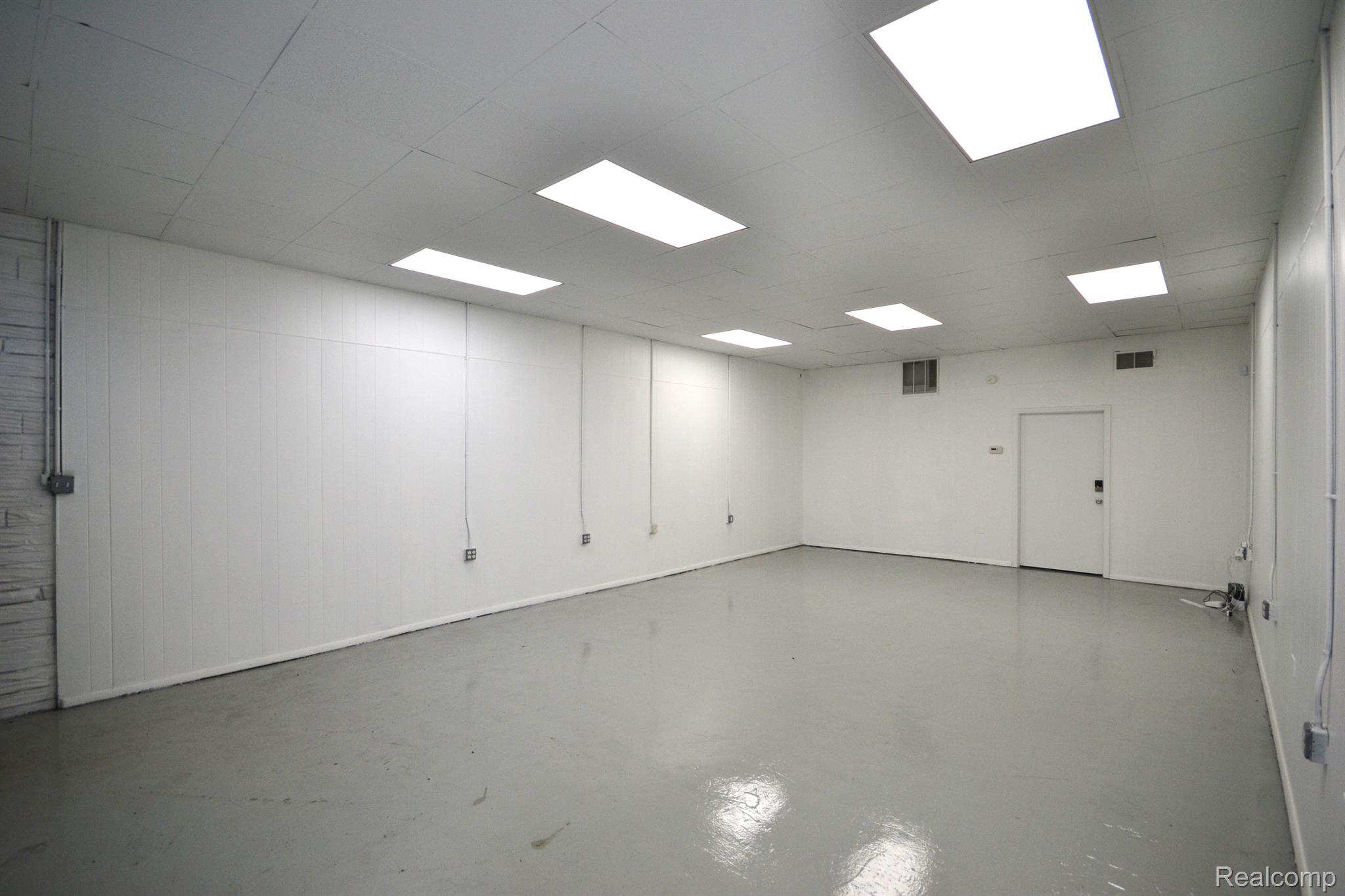 Hazel Park, Michigan 48030, United States, ,Residential,Active,25121