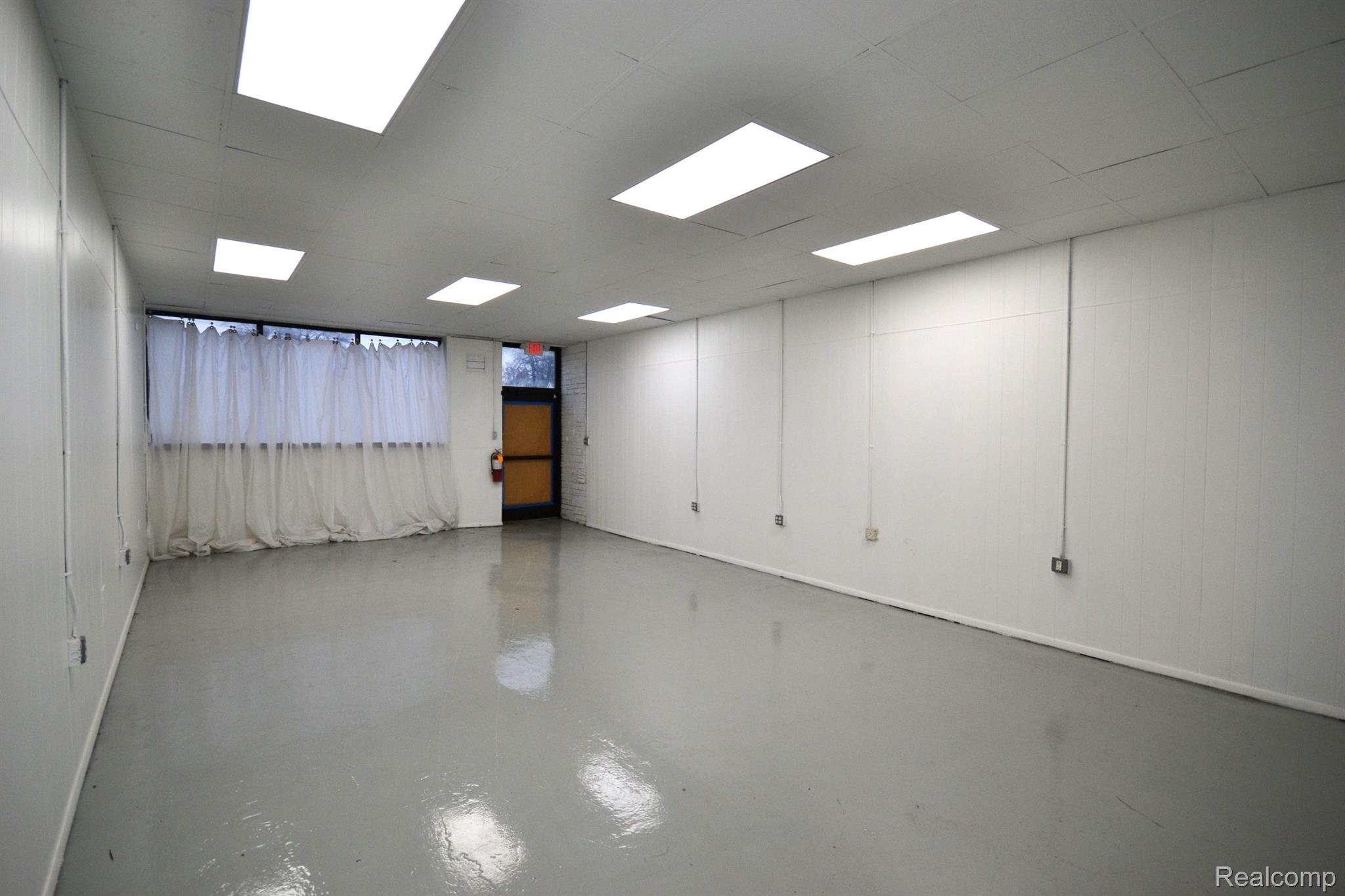 Hazel Park, Michigan 48030, United States, ,Residential,Active,25121