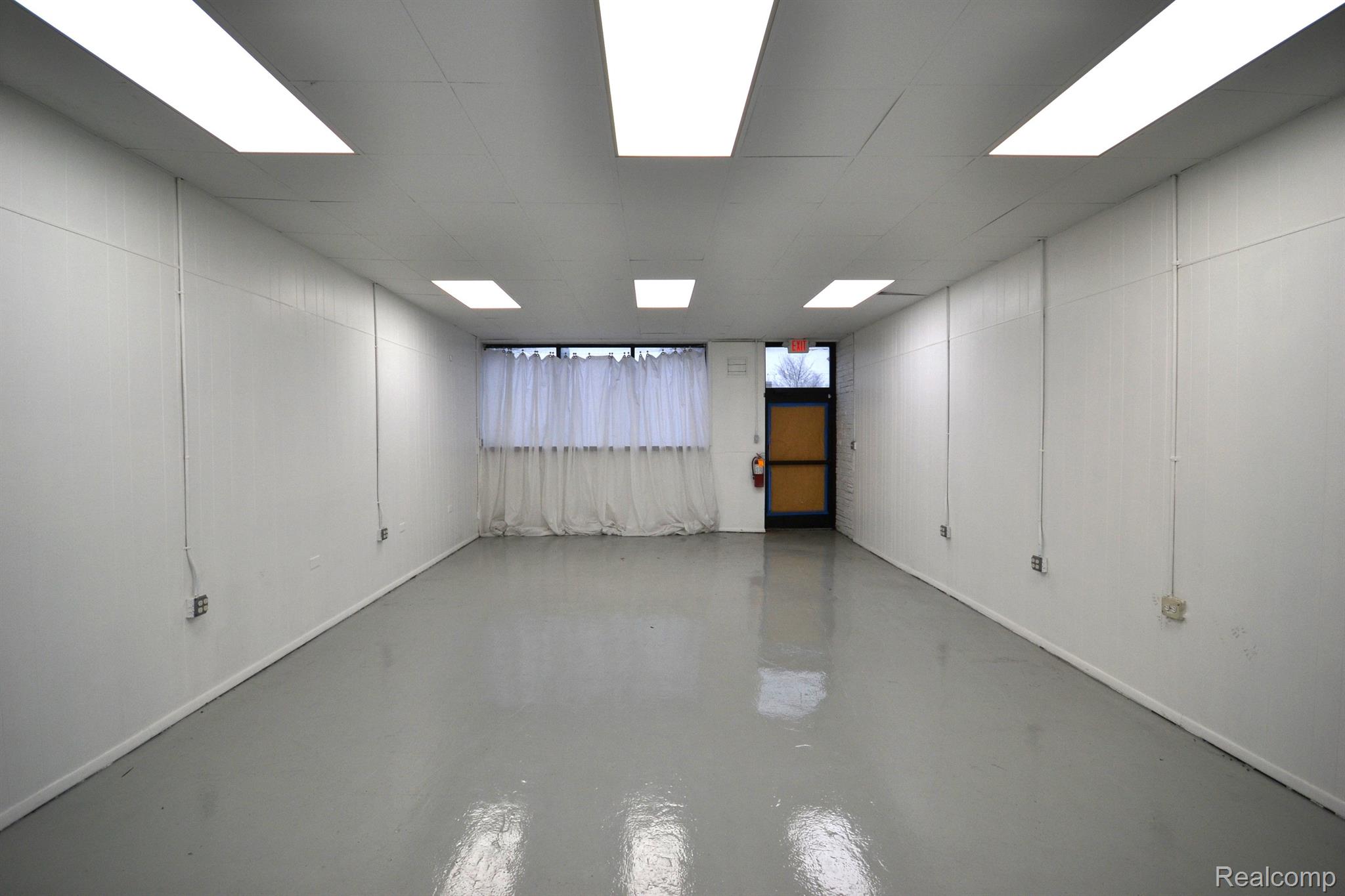 Hazel Park, Michigan 48030, United States, ,Residential,Active,25121