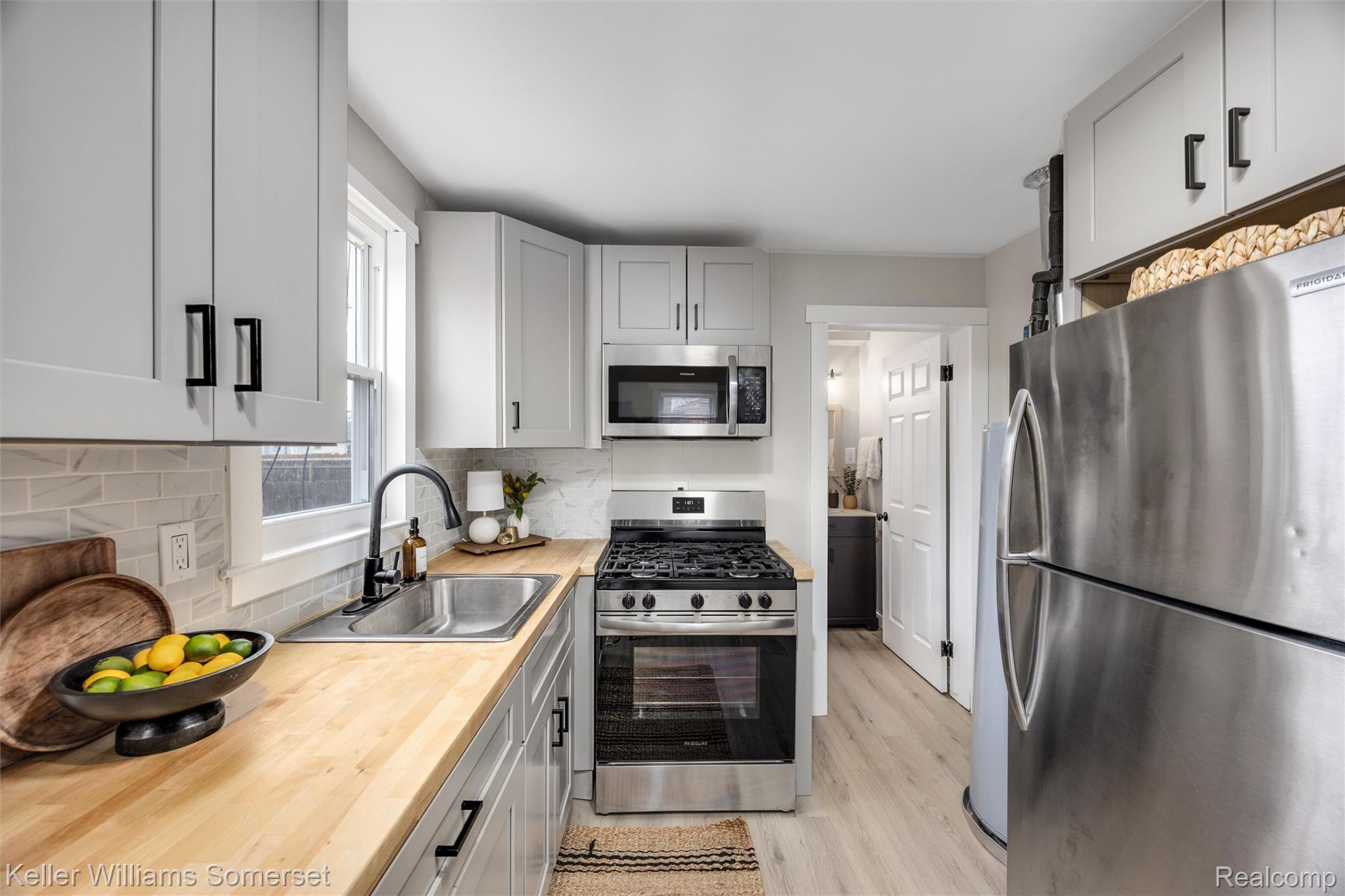 346 E Bernhard Avenue