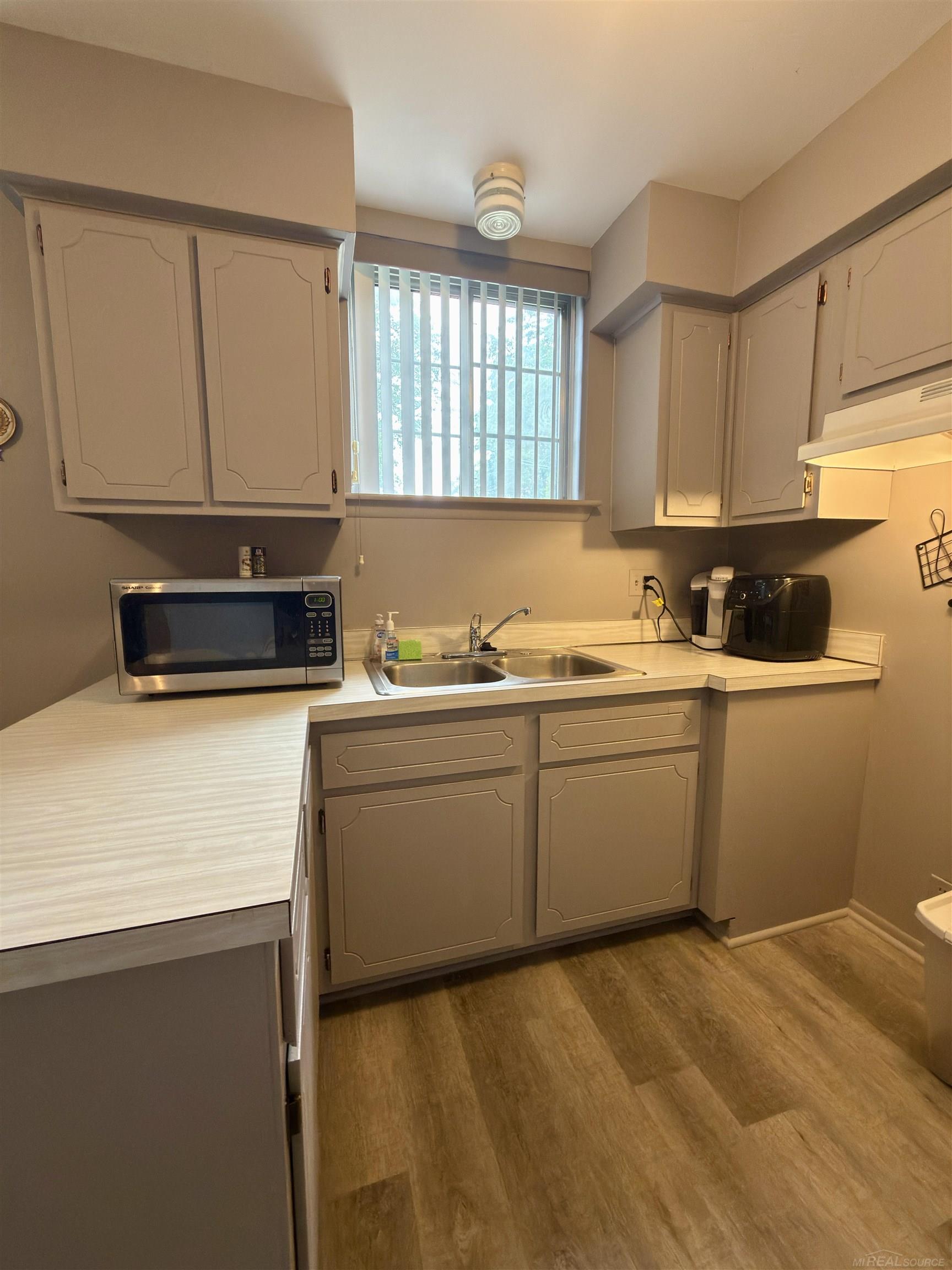 8211 Denwood #4 Drive