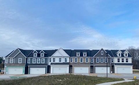 2877 E Highgate Street SE 79 Kentwood City MI 49512