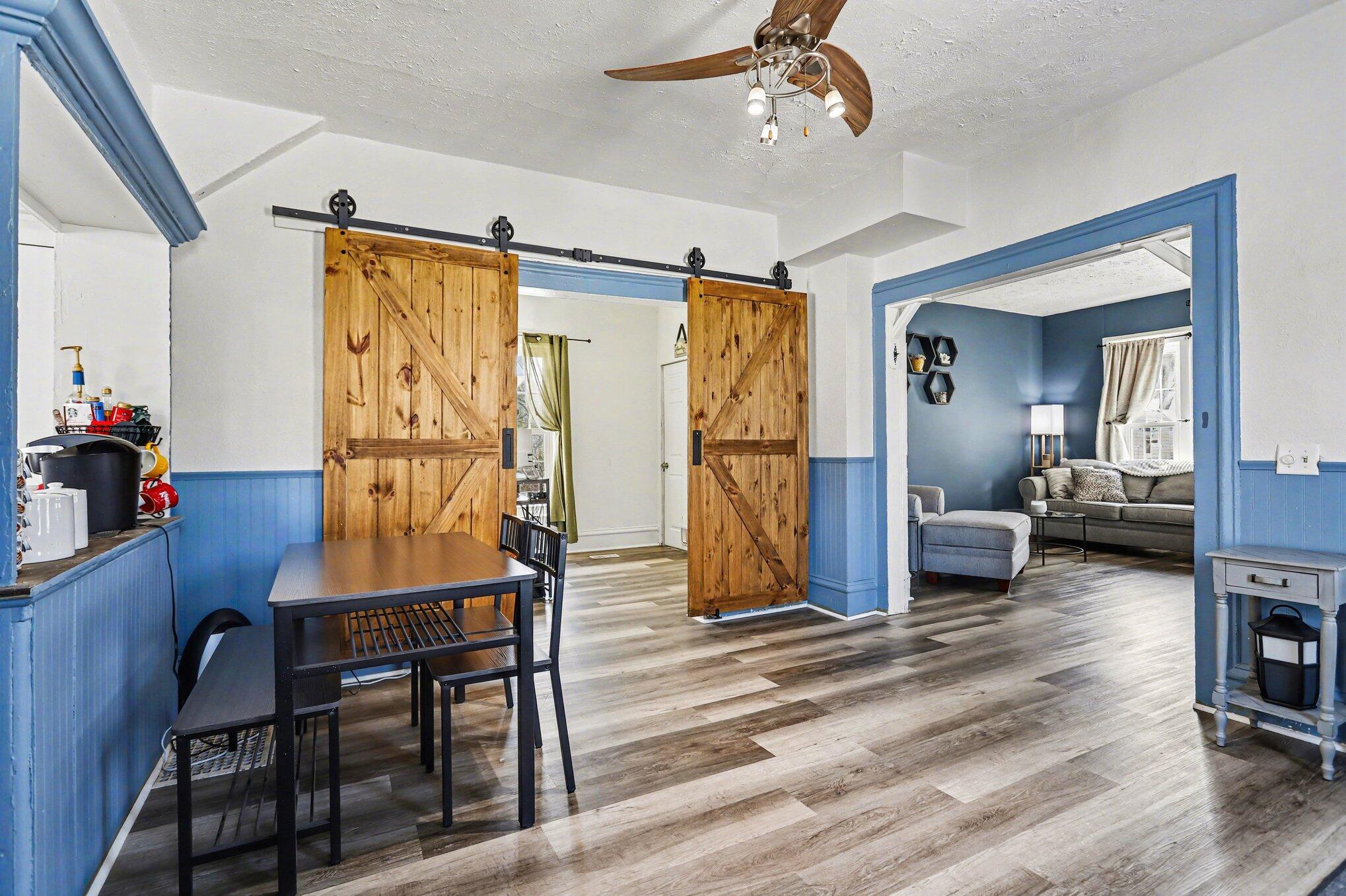 427 E Division Street