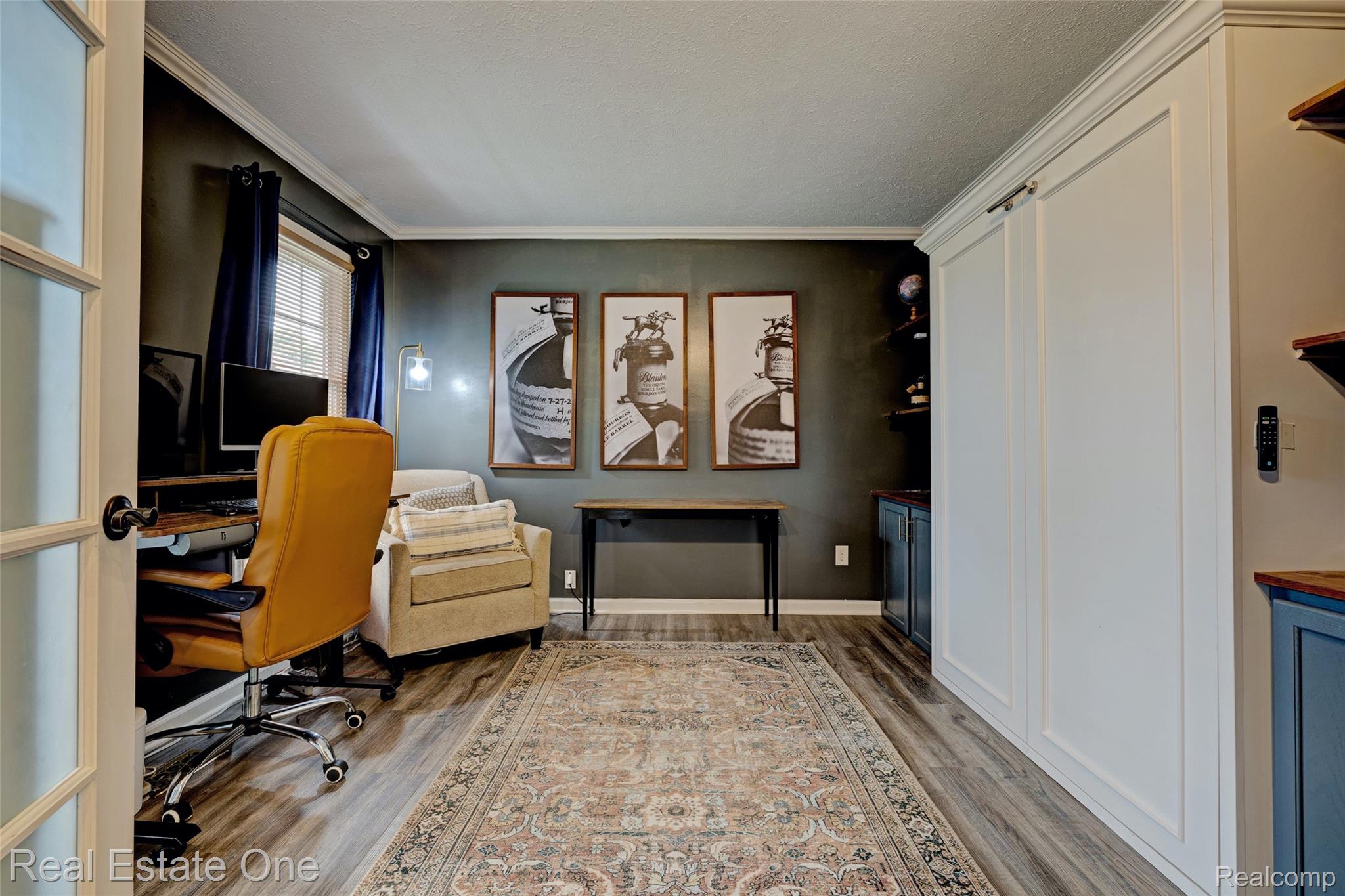 6360 Woodcrest Ridge