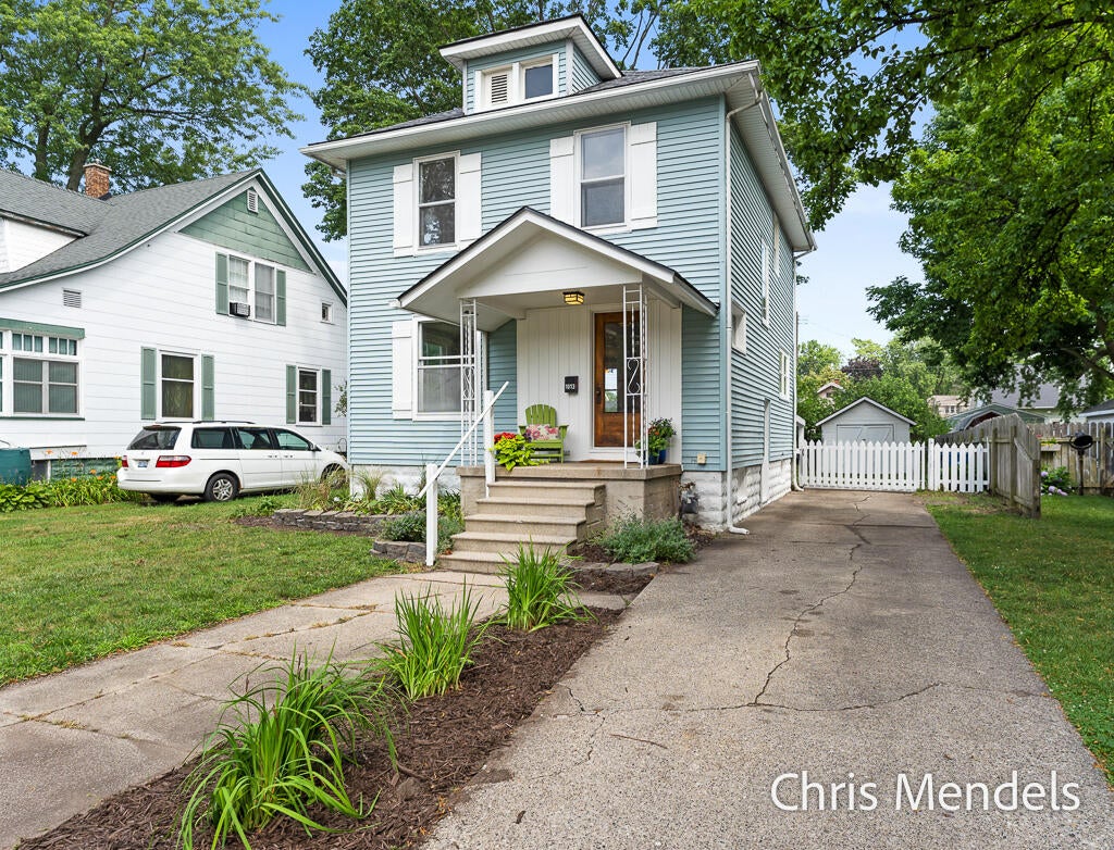 1013 Pennoyer Avenue