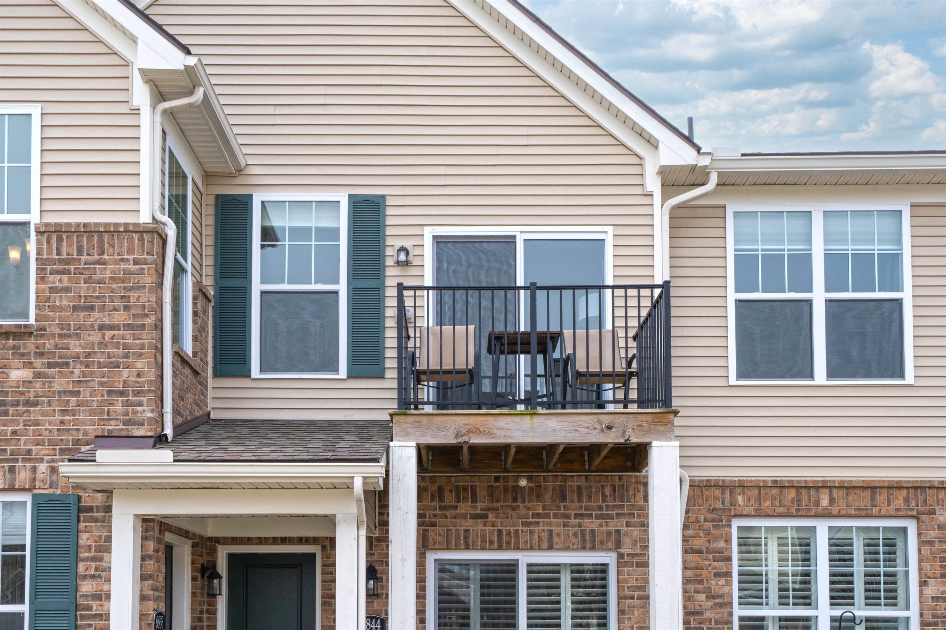 9836 Ridge Run Street