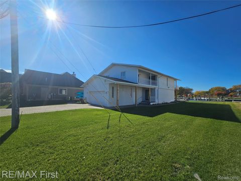 38025 Huron Pointe Drive Harrison Charter Township MI 48045