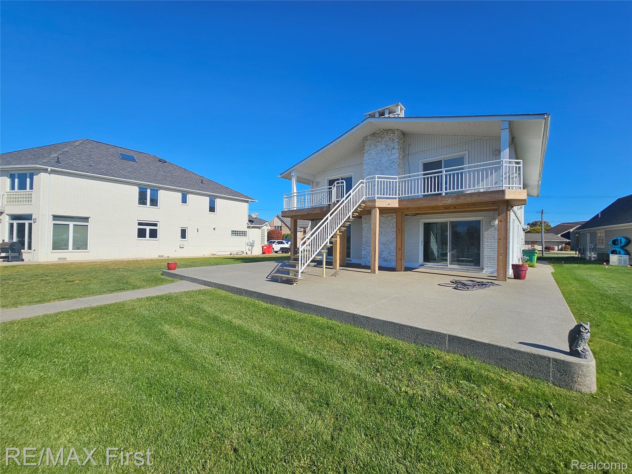 38025 Huron Pointe Drive