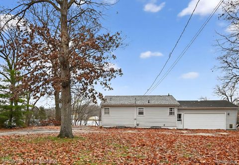 58766 Ash Road Lockport Township MI 49093