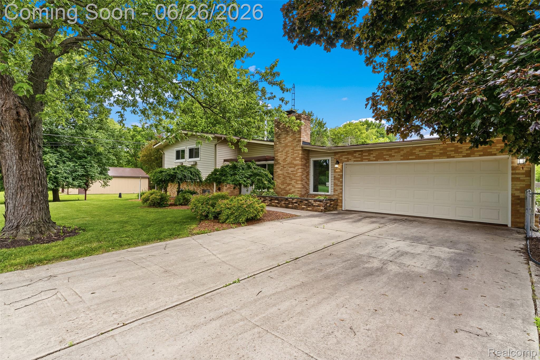 5120 Hillcrest Circle