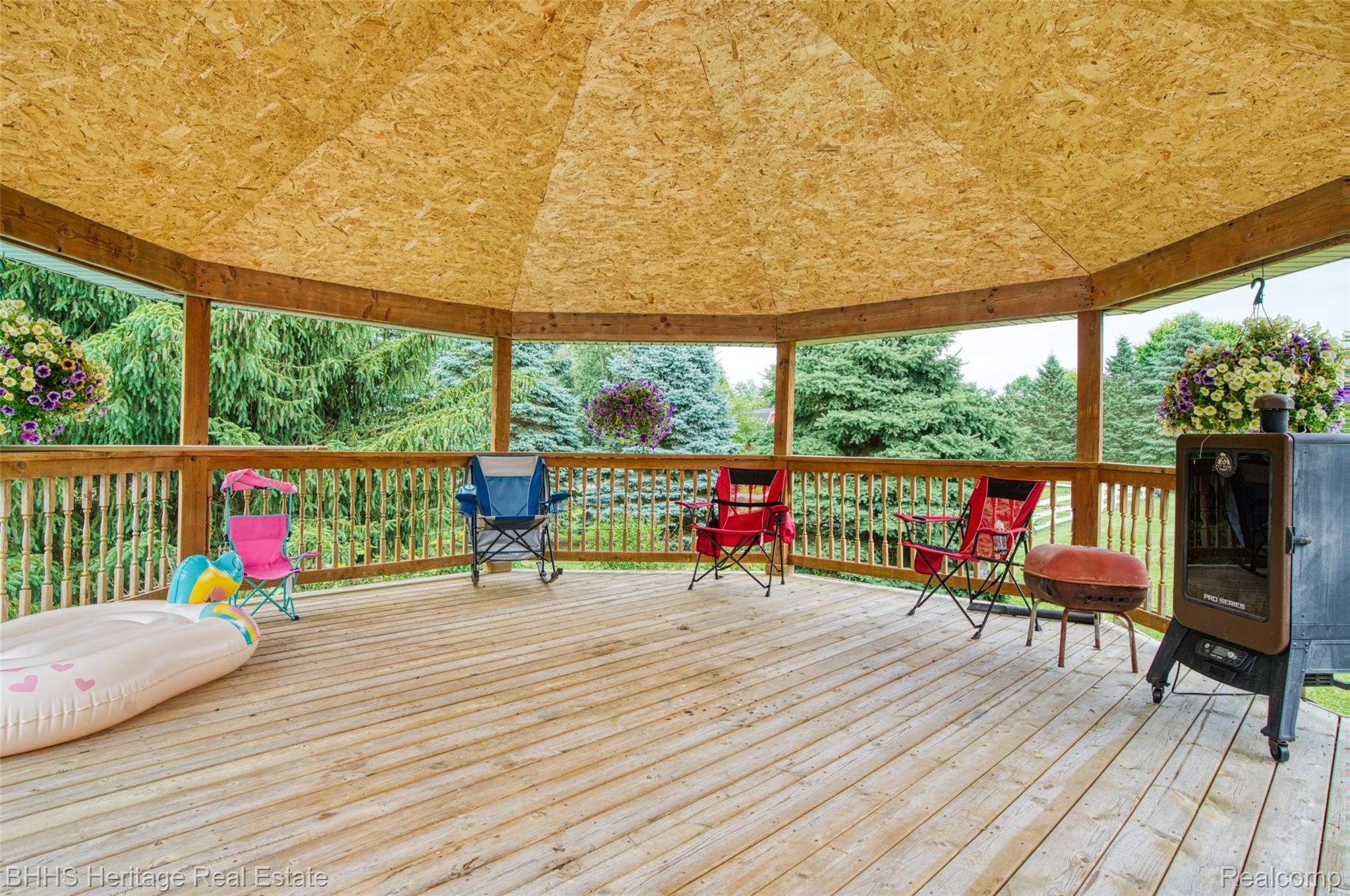 Handy Township, Michigan 48836, United States, 3 Bedrooms Bedrooms, ,4 BathroomsBathrooms,Residential,Active,161141