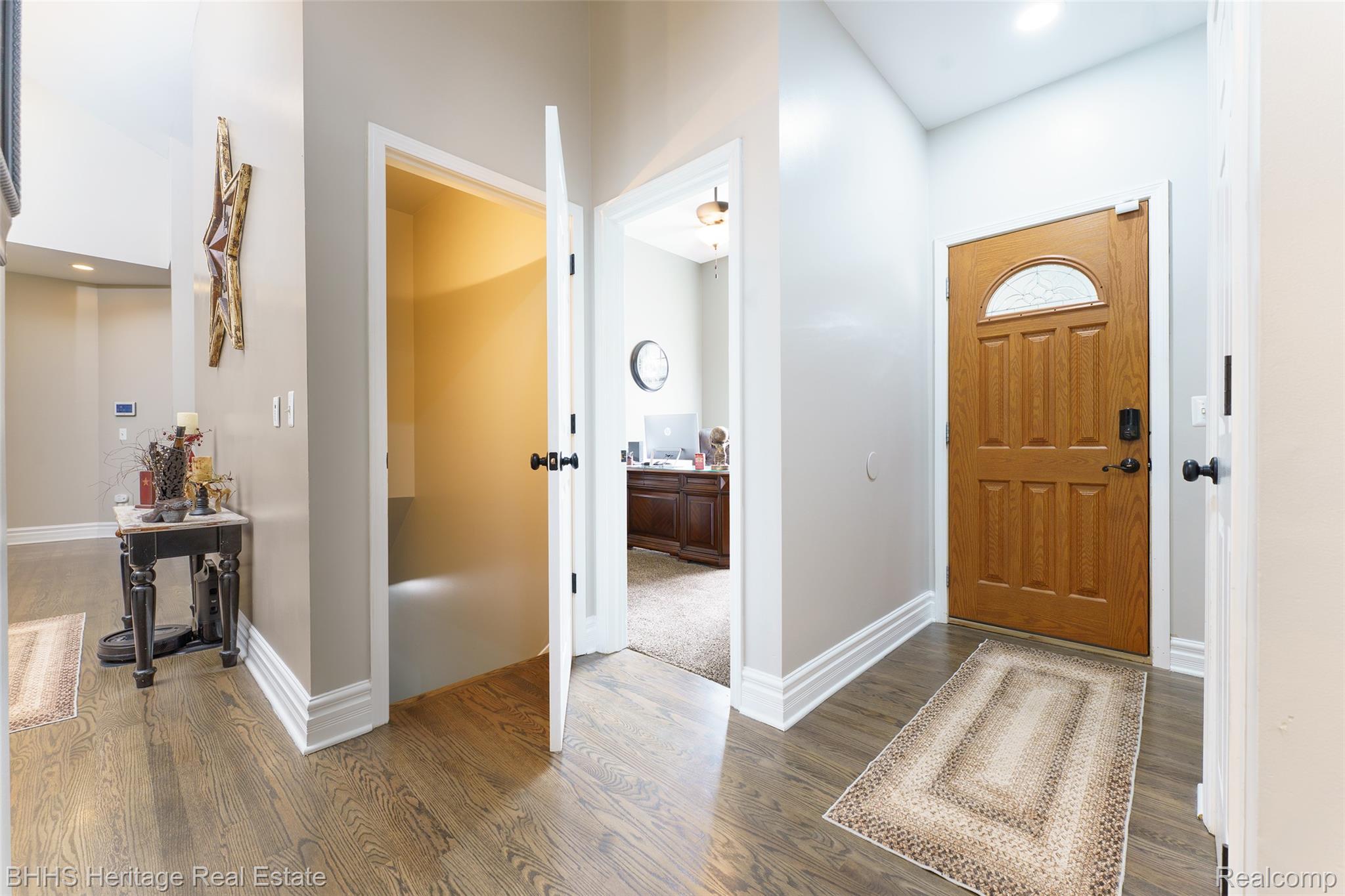 Handy Township, Michigan 48836, United States, 3 Bedrooms Bedrooms, ,4 BathroomsBathrooms,Residential,Active,161141