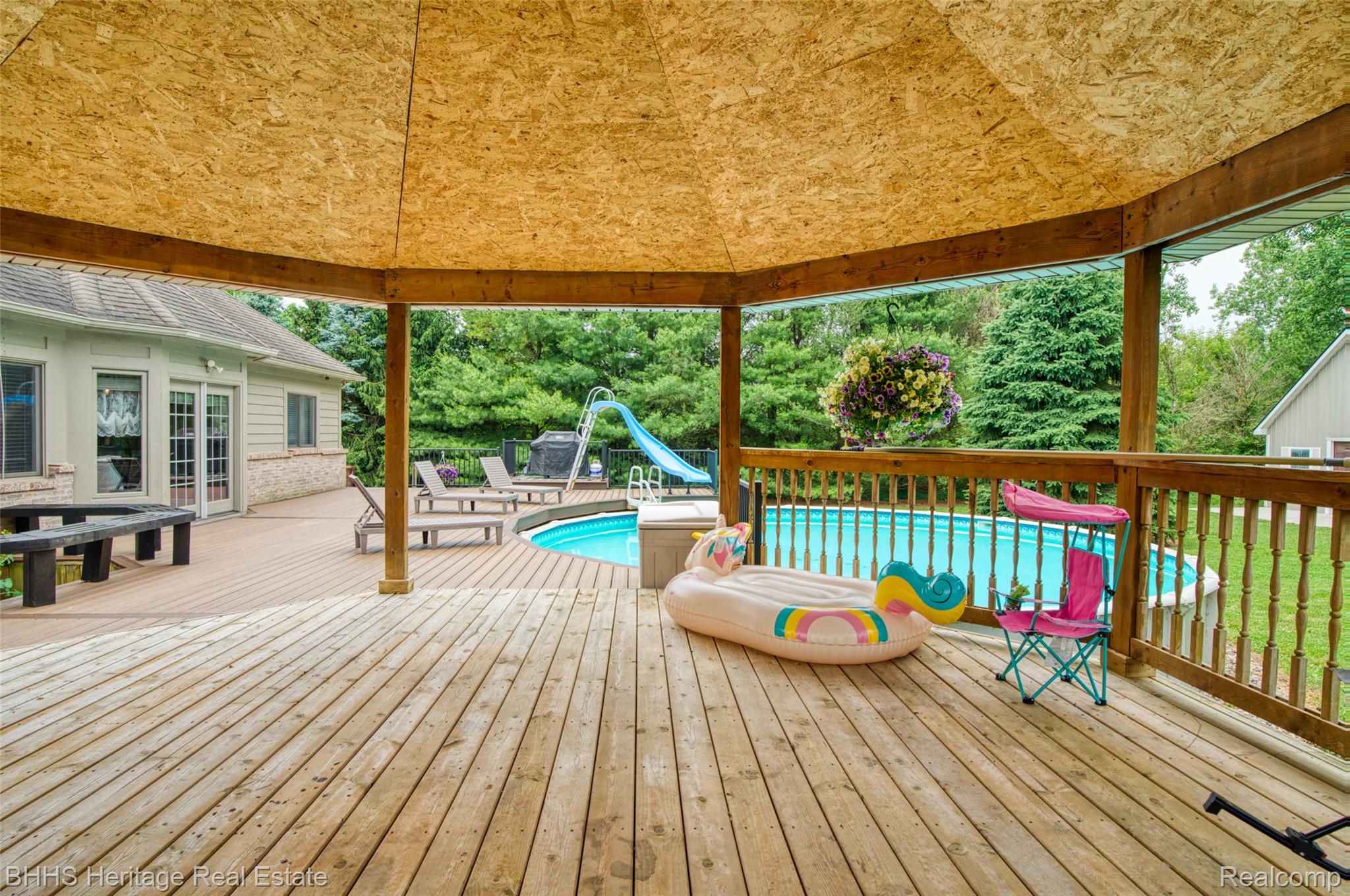 Handy Township, Michigan 48836, United States, 3 Bedrooms Bedrooms, ,4 BathroomsBathrooms,Residential,Active,161141