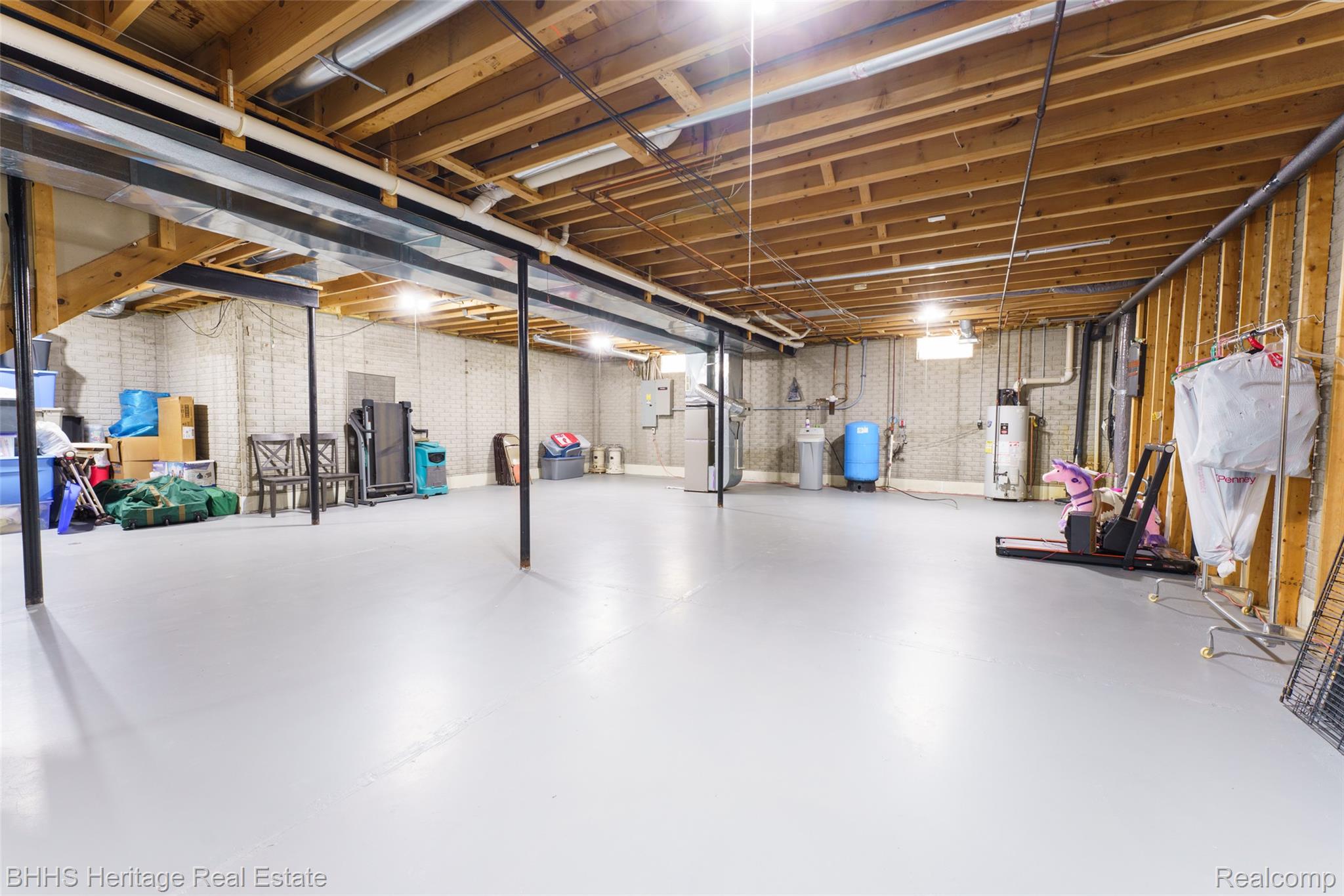 Handy Township, Michigan 48836, United States, 3 Bedrooms Bedrooms, ,4 BathroomsBathrooms,Residential,Active,161141