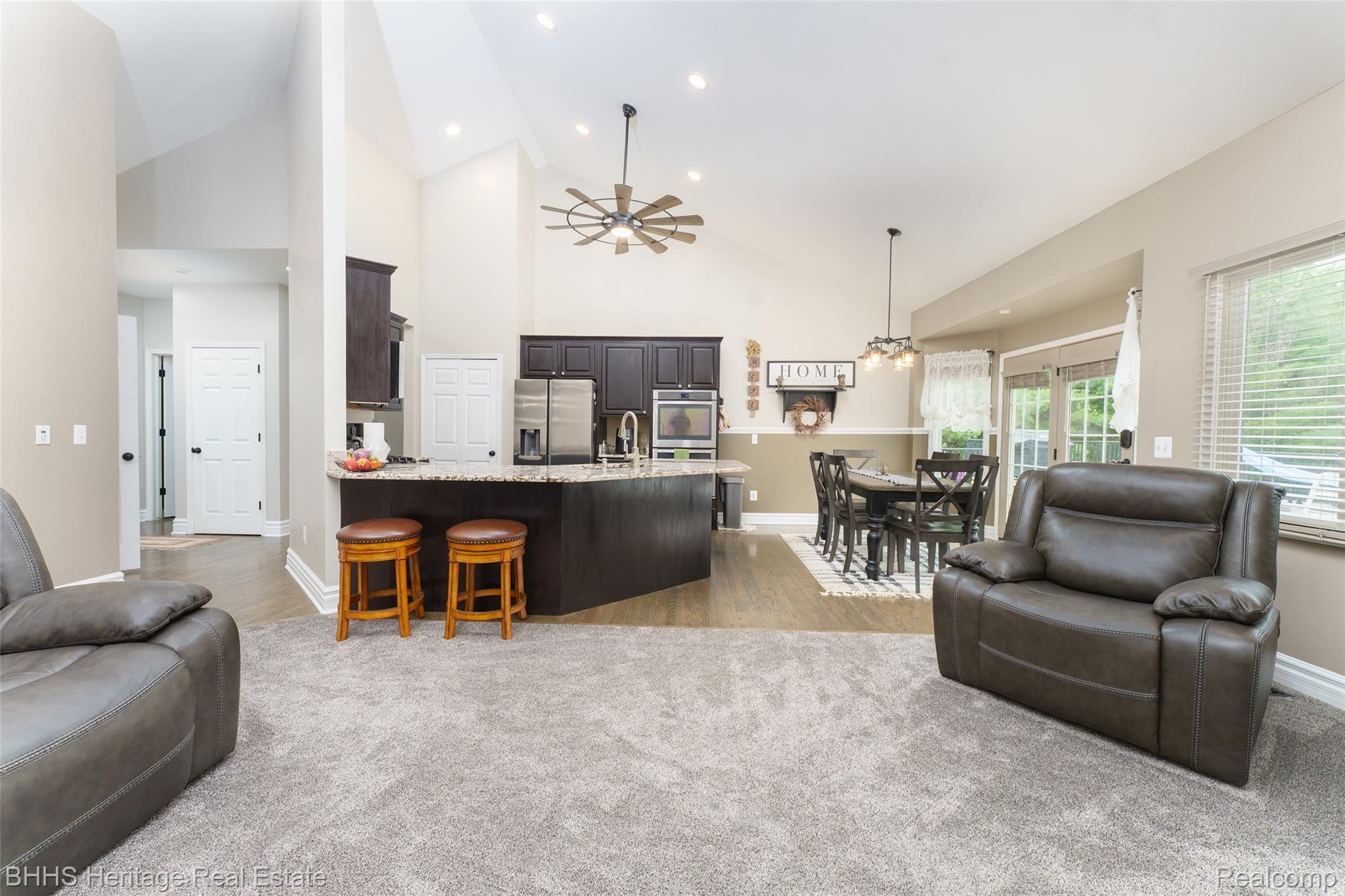 Handy Township, Michigan 48836, United States, 3 Bedrooms Bedrooms, ,4 BathroomsBathrooms,Residential,Active,161141