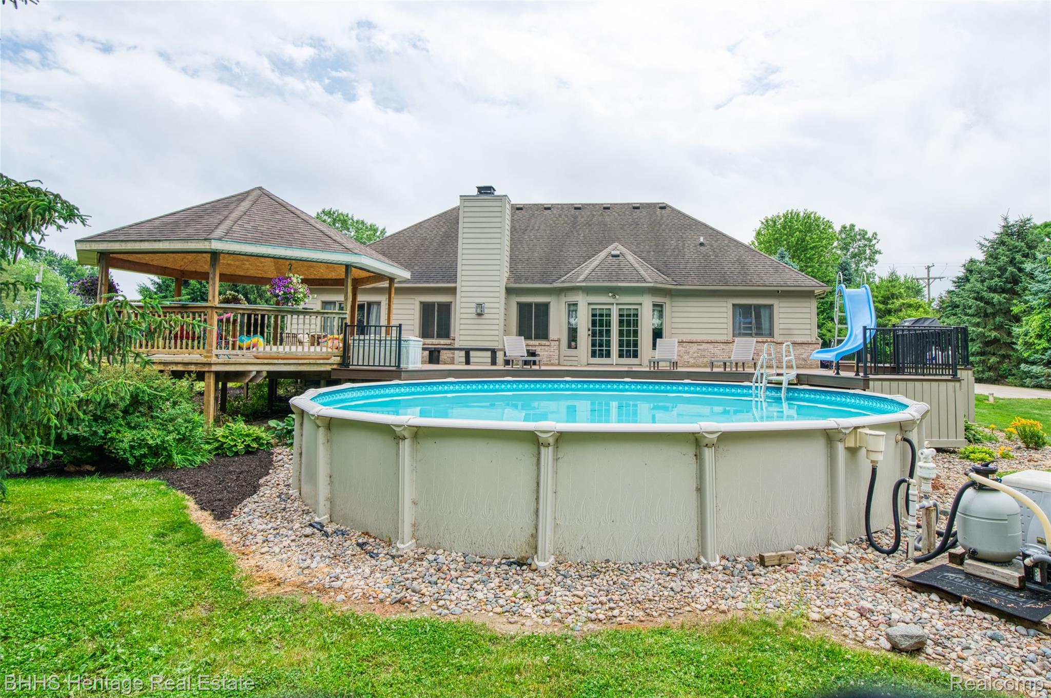 Handy Township, Michigan 48836, United States, 3 Bedrooms Bedrooms, ,4 BathroomsBathrooms,Residential,Active,161141