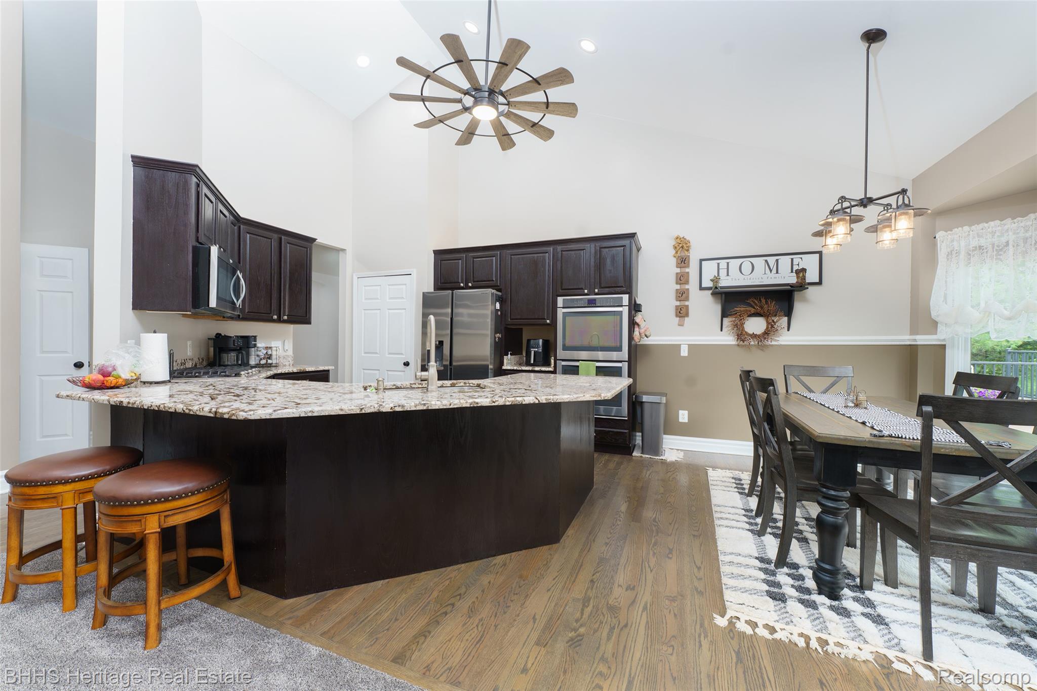 Handy Township, Michigan 48836, United States, 3 Bedrooms Bedrooms, ,4 BathroomsBathrooms,Residential,Active,161141