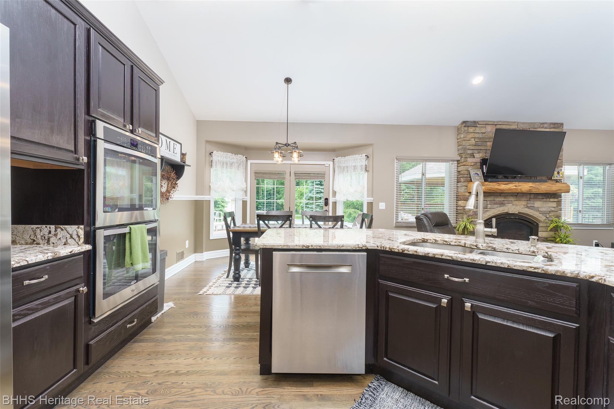 Handy Township, Michigan 48836, United States, 3 Bedrooms Bedrooms, ,4 BathroomsBathrooms,Residential,Active,161141