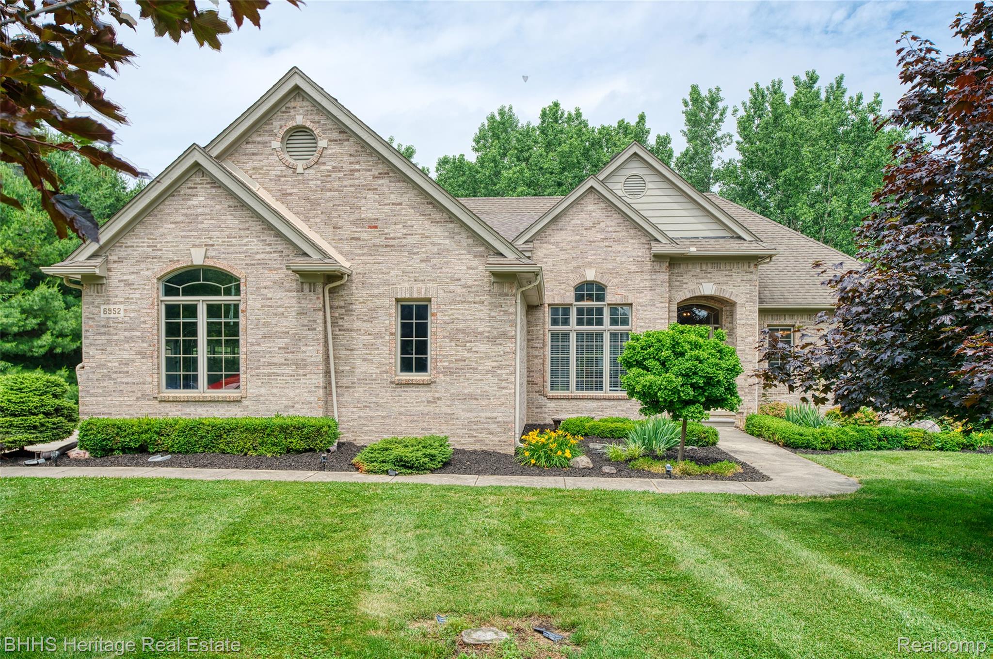 Handy Township, Michigan 48836, United States, 3 Bedrooms Bedrooms, ,4 BathroomsBathrooms,Residential,Active,161141