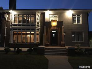 2254 CHICAGO Boulevard