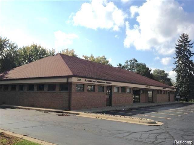 7805 Cooley Lake Road