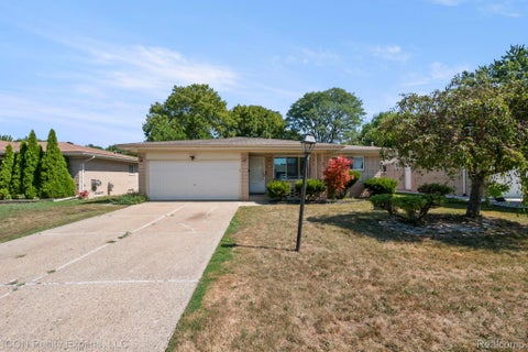 Photo of 3053 Belcher Drive, Sterling Heights City, MI 48310 (MLS # 20261068608)