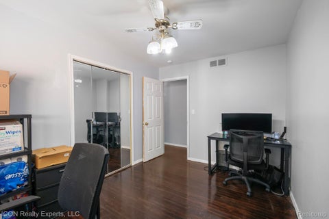 Tiny photo for 3053 Belcher Drive, Sterling Heights City, MI 48310 (MLS # 20261068608)