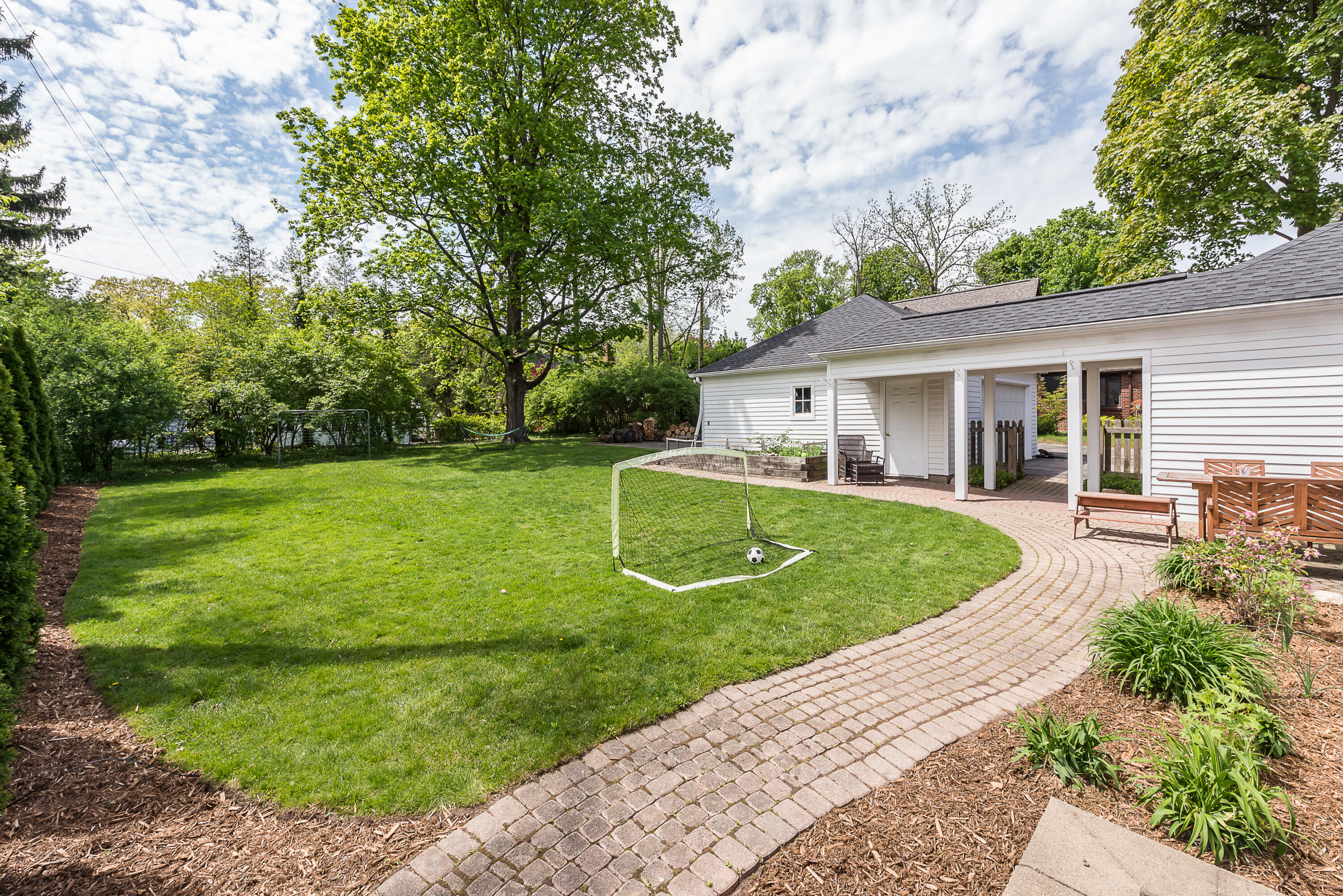 2124 Brockman Boulevard