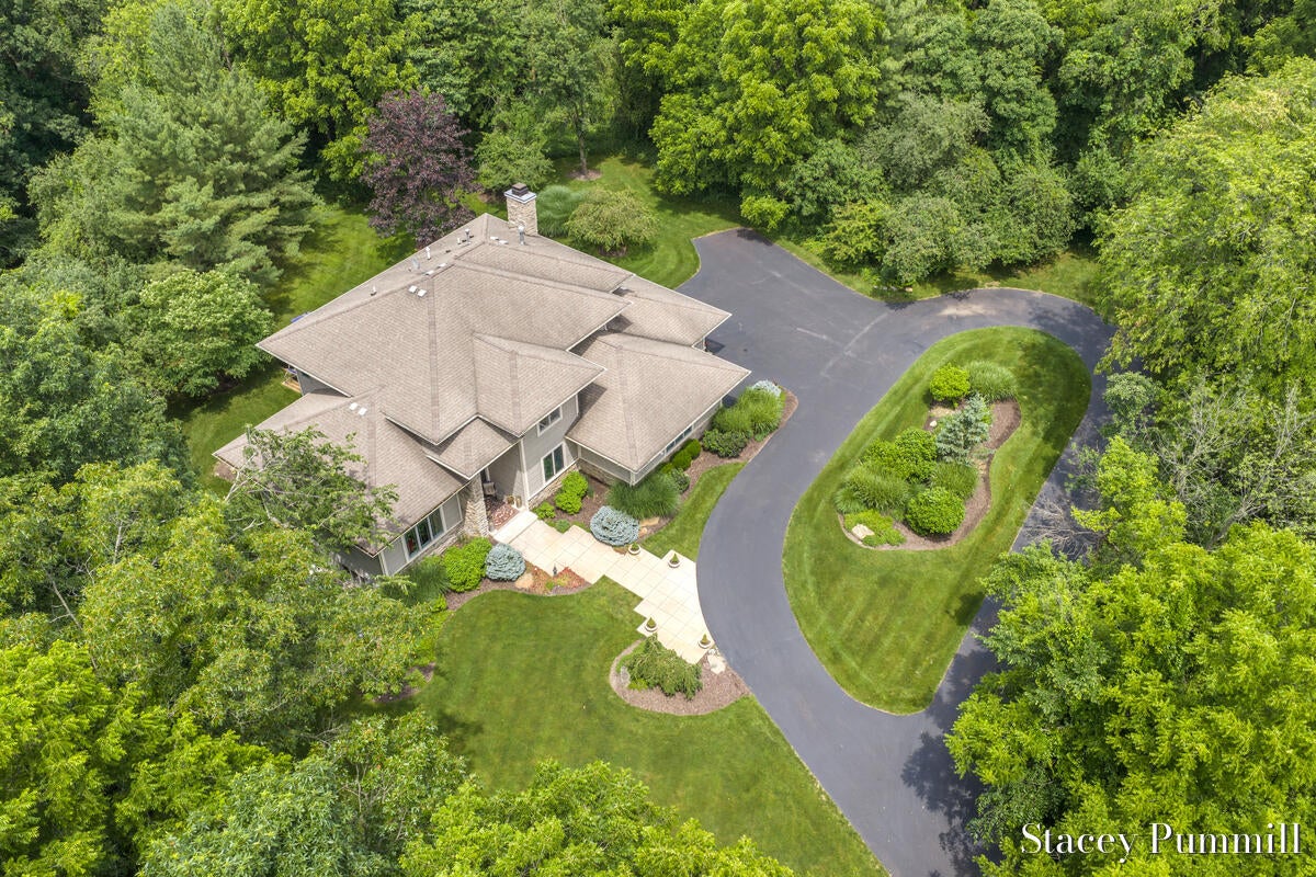 9171 Conservancy Drive NE