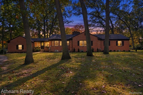 Photo of 22340 Maplewood Drive, Southfield City, MI 48033 (MLS # 20261083080)