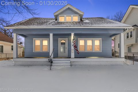 357 W Harry Avenue Hazel Park City MI 48030