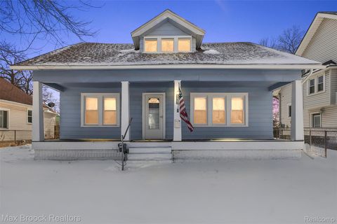 357 W Harry Avenue Hazel Park City MI 48030