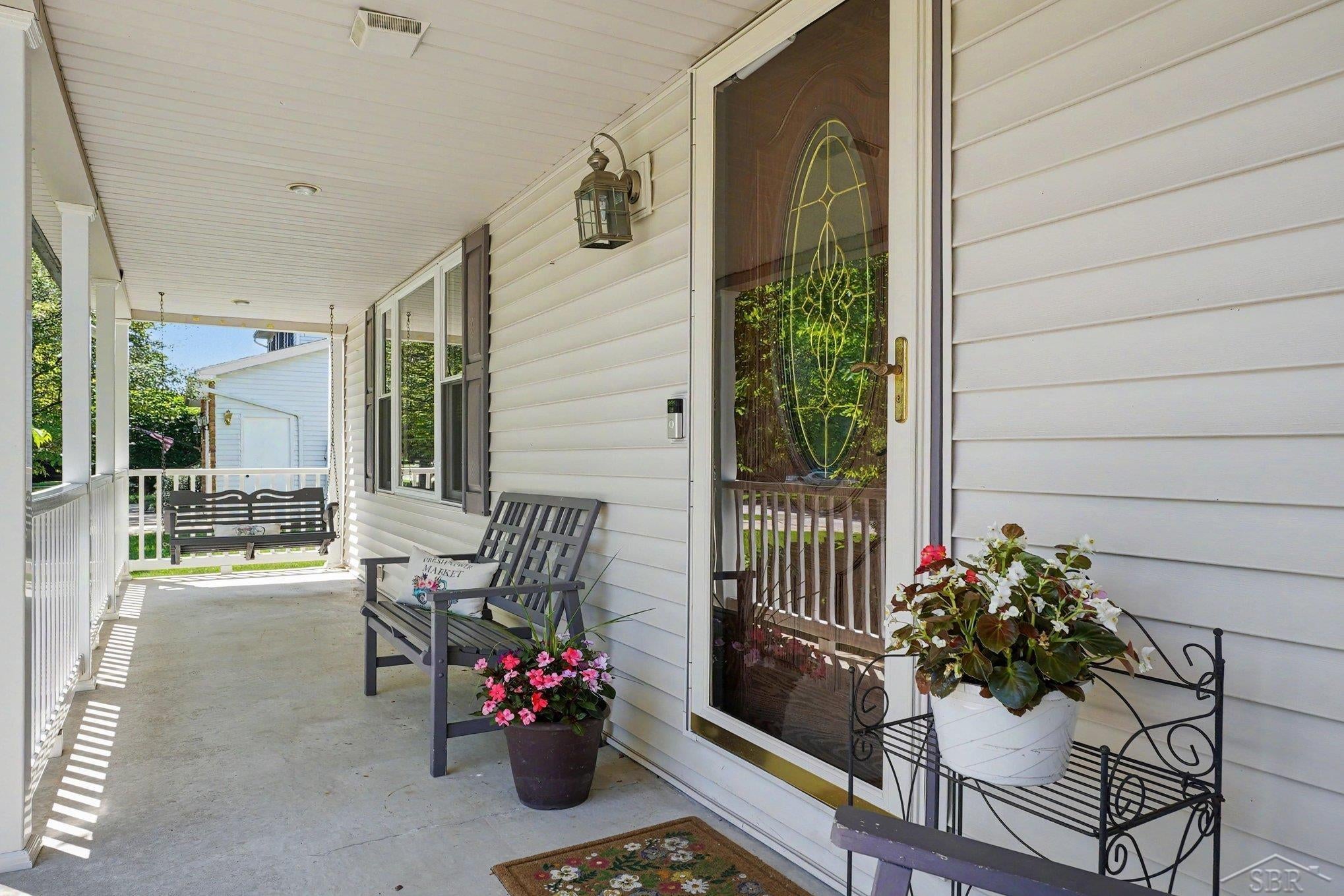 831 Mayflower Drive