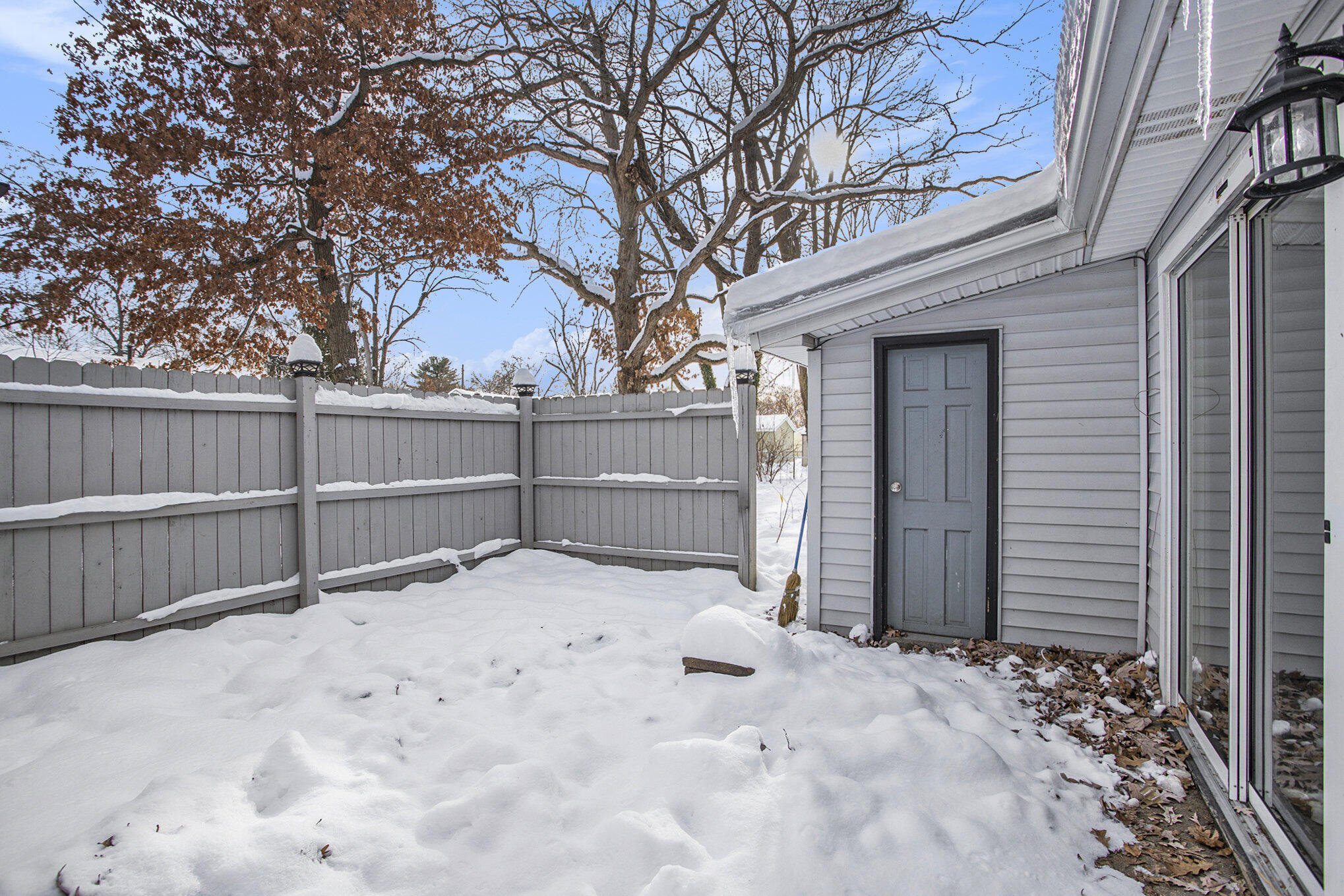 Battle Creek, Michigan 49037, United States, 3 Bedrooms Bedrooms, ,1 BathroomBathrooms,Residential,Active,253240