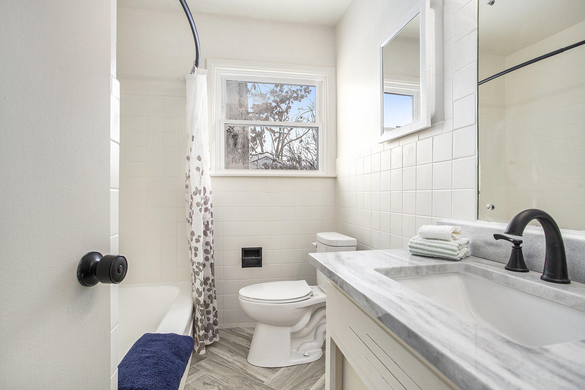 Battle Creek, Michigan 49037, United States, 3 Bedrooms Bedrooms, ,1 BathroomBathrooms,Residential,Active,253240