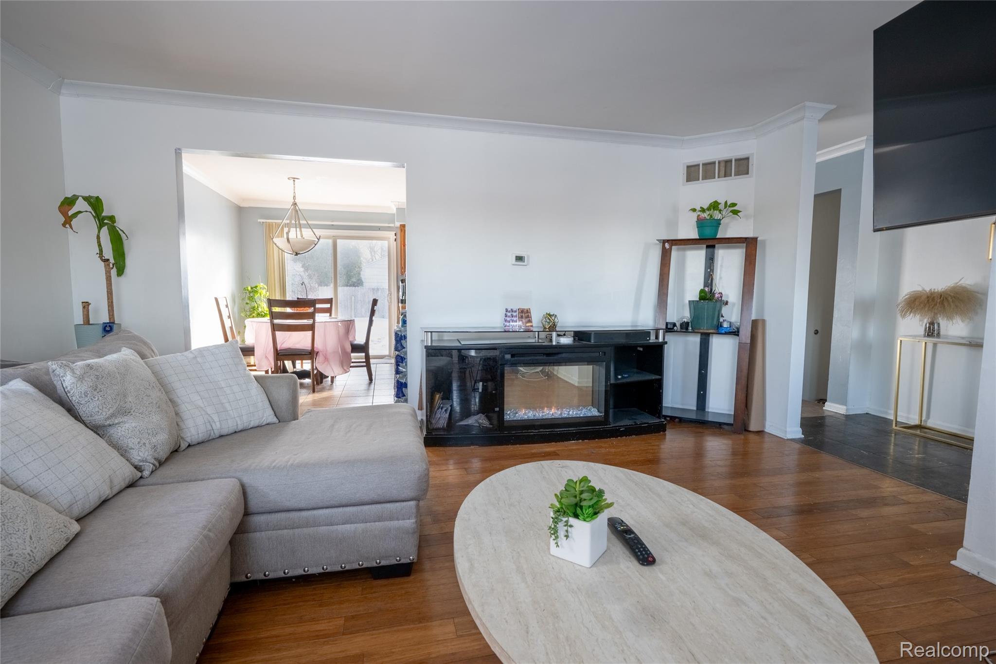 1750 E Woodruff Avenue