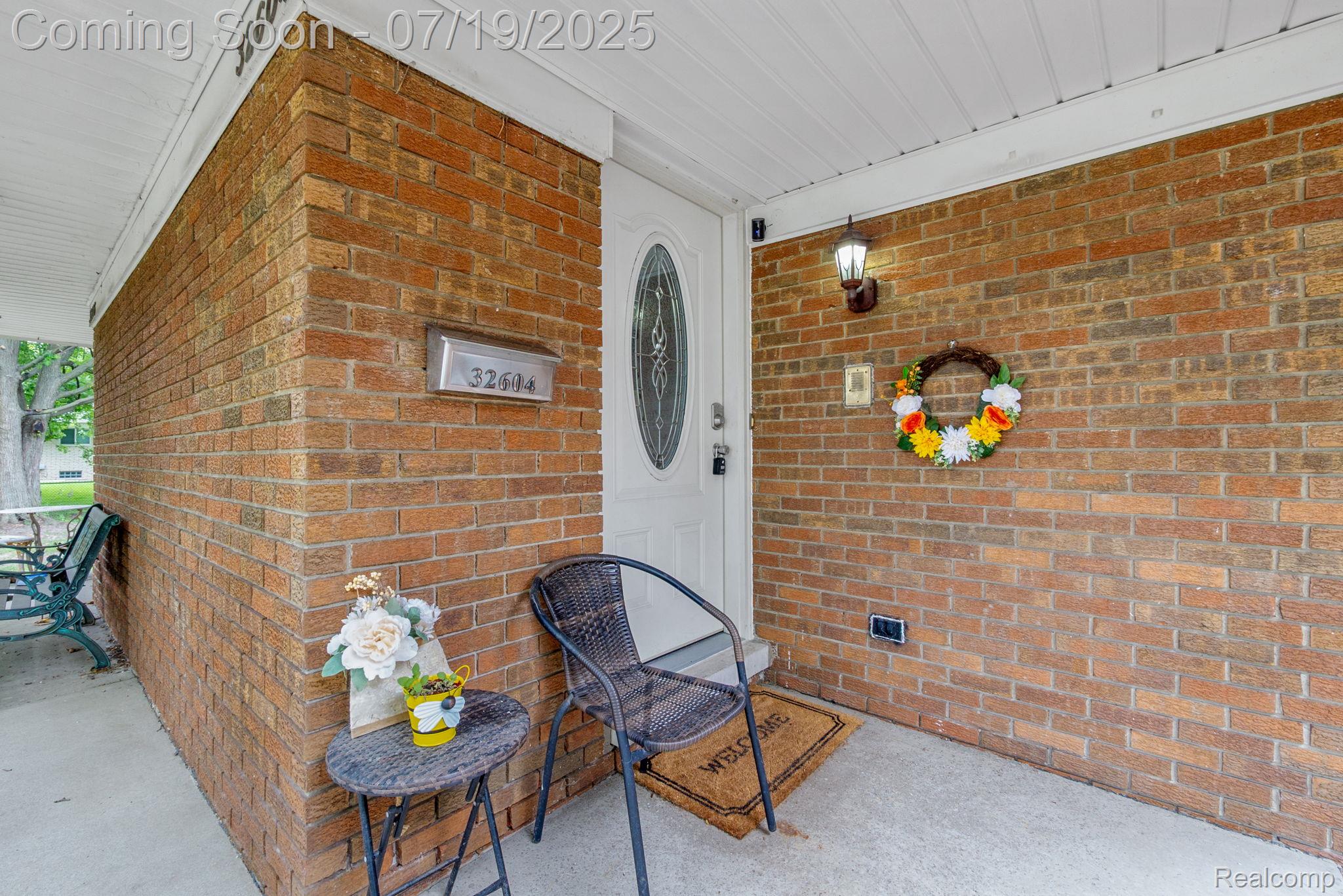 32604 Barclay Square