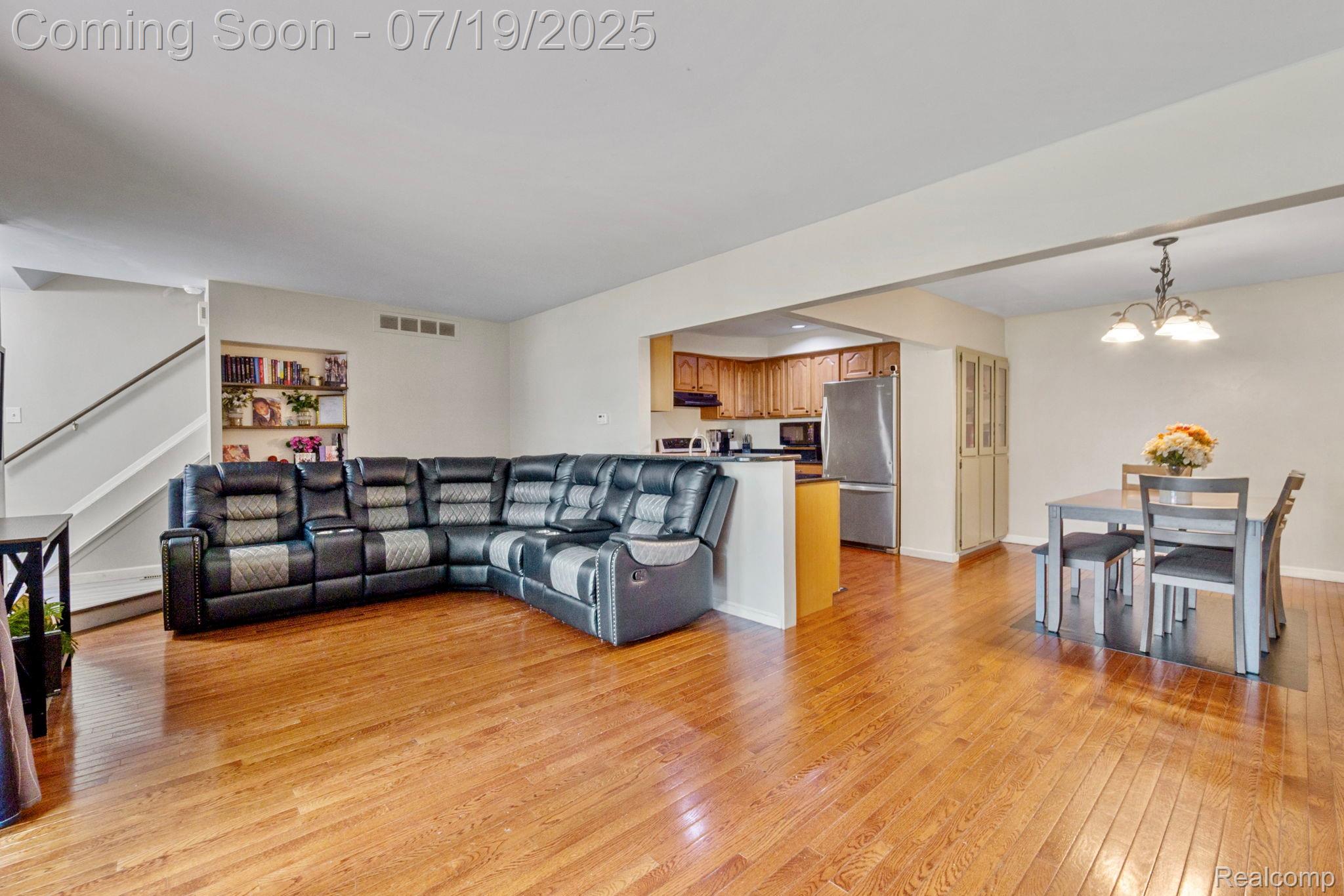 32604 Barclay Square