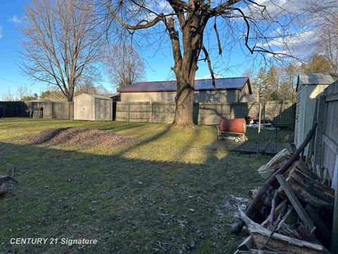 Tiny photo for 4654 King Street, Saginaw City, MI 48601 (MLS # 61050201456)