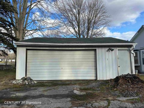 Tiny photo for 4654 King Street, Saginaw City, MI 48601 (MLS # 61050201456)