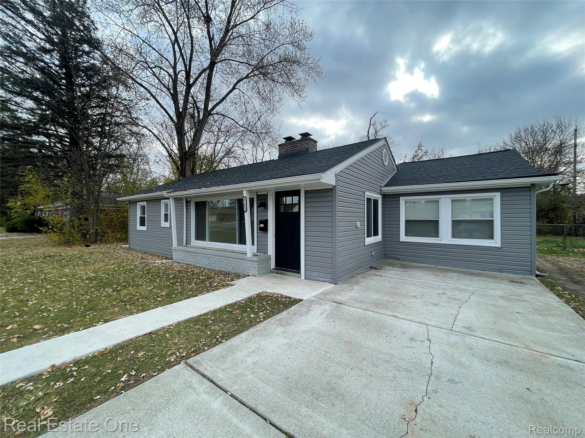 17639 Addison Street