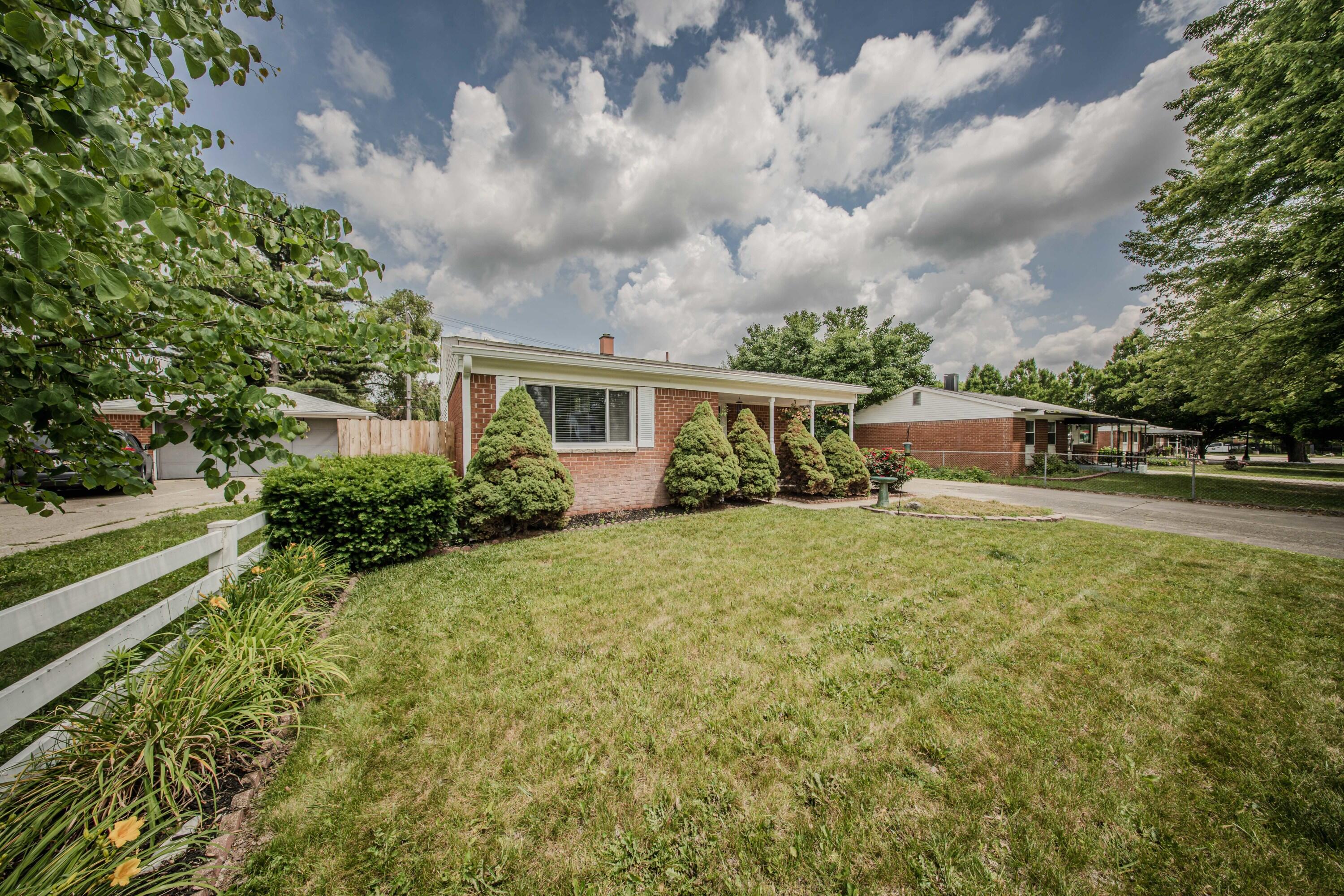 1361 Holmes Road