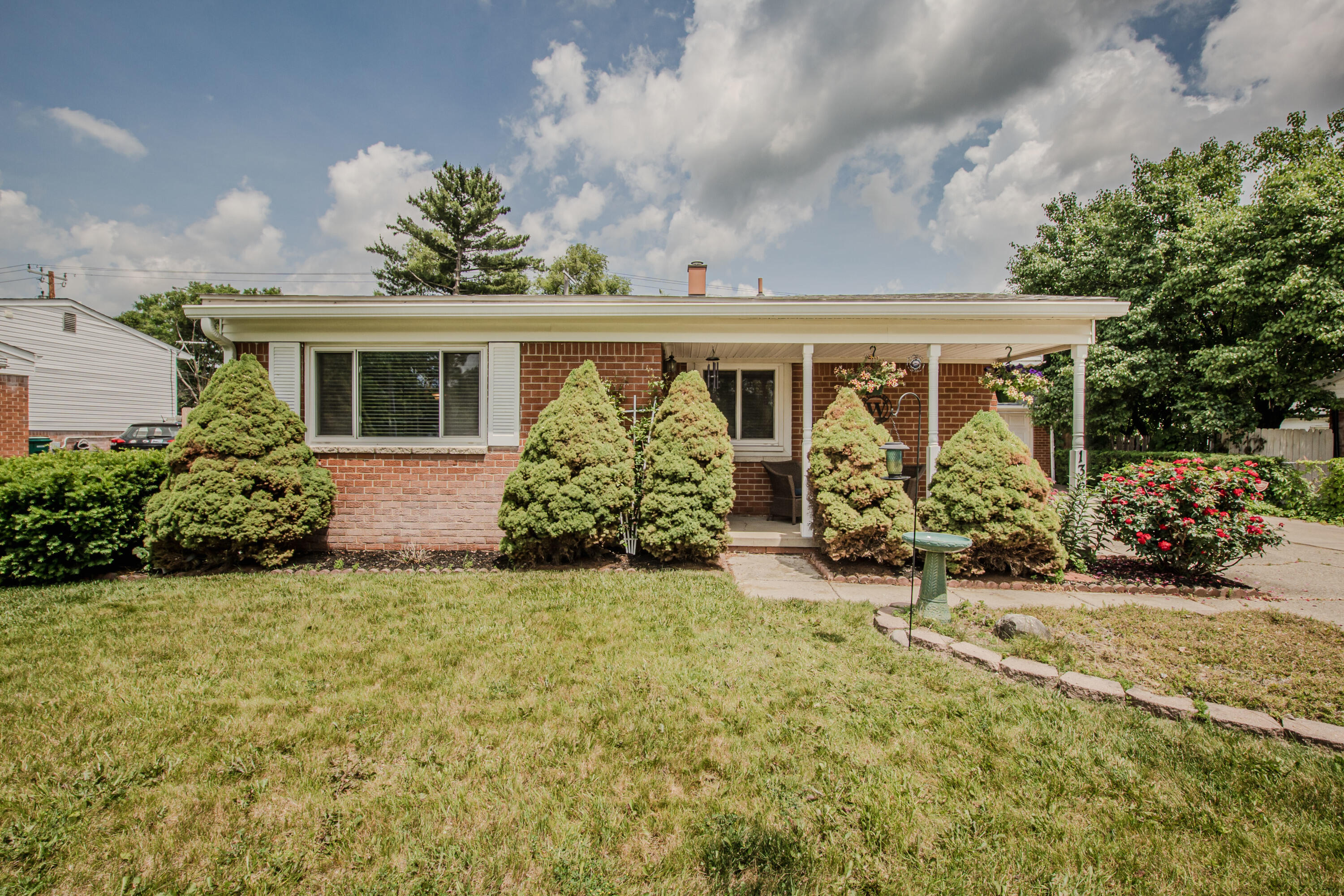 1361 Holmes Road