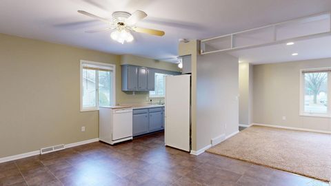 Tiny photo for 3550 Weiss Street, Saginaw Charter Township, MI 48602 (MLS # 61050201467)