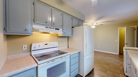 Tiny photo for 3550 Weiss Street, Saginaw Charter Township, MI 48602 (MLS # 61050201467)