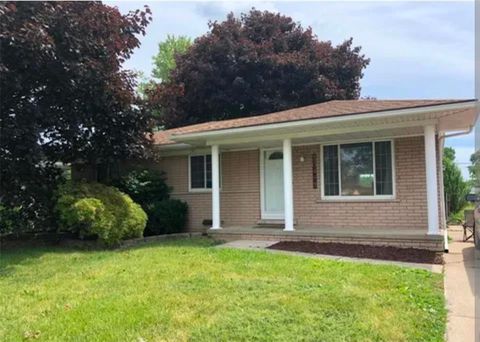 30448 QUINKERT Street Roseville City MI 48066