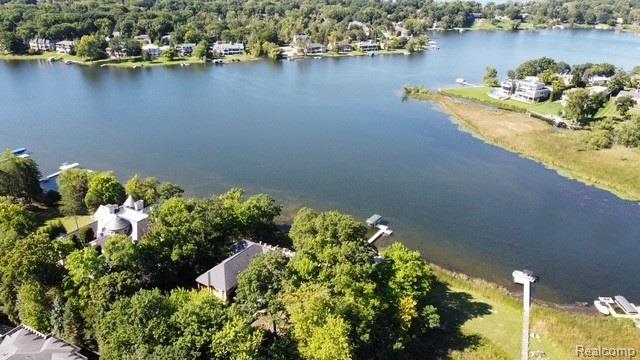 2733 Turtle Lake