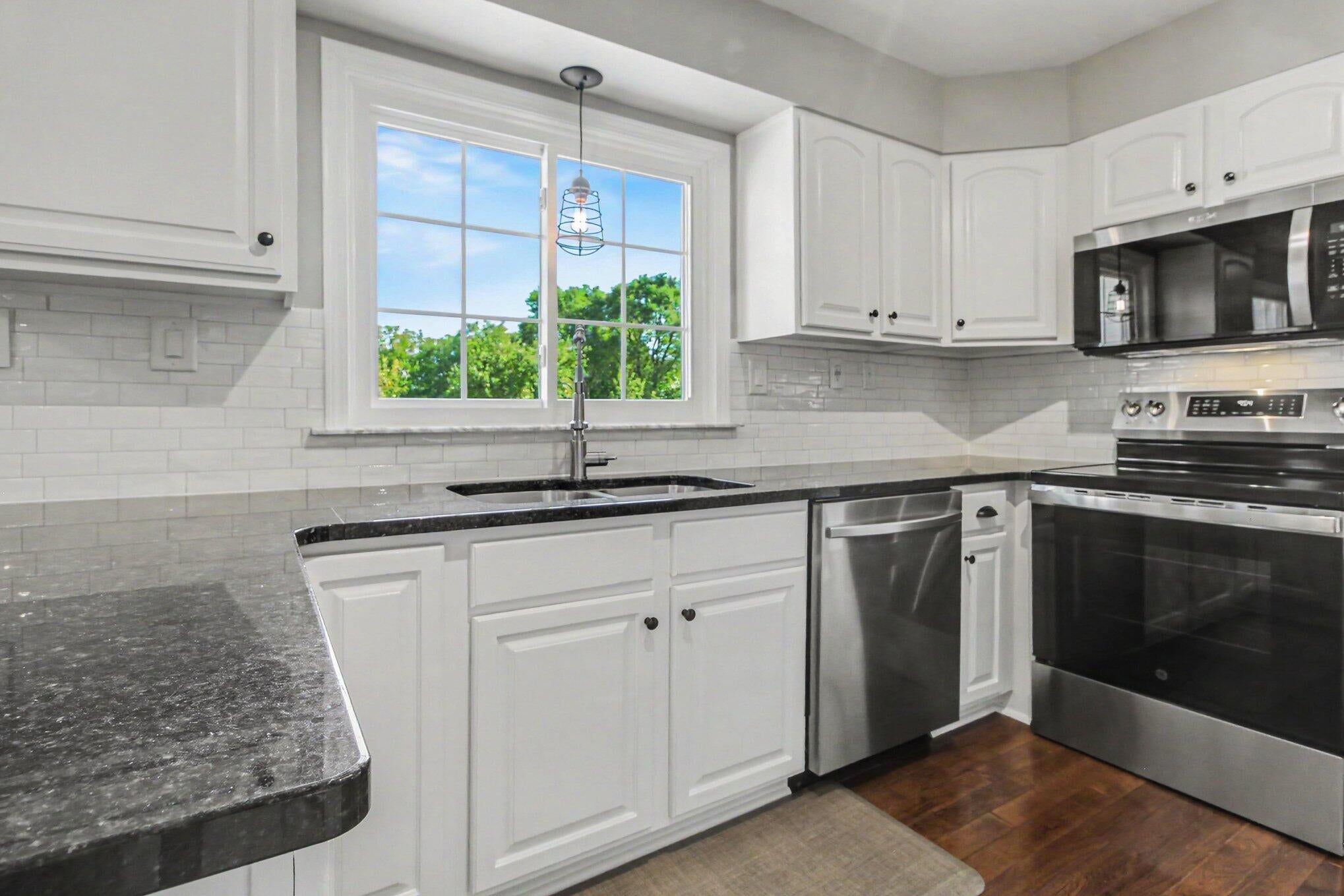 6381 Merritt Road